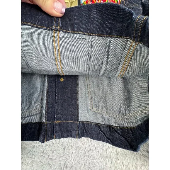 True Religion Womens M Denim CollarJacket Camden Blue Accent Embroidered - Picture 15 of 16